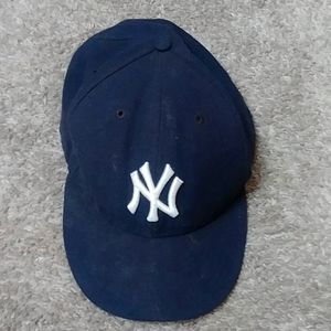 New York Yankees New Era Size 8 fitted hat